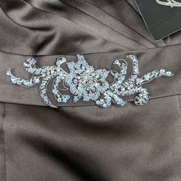 Gorgeous, sequined, Formal Gown by Bonny (S14) (Never worn, style tag intact!) - Picture 5 of 16